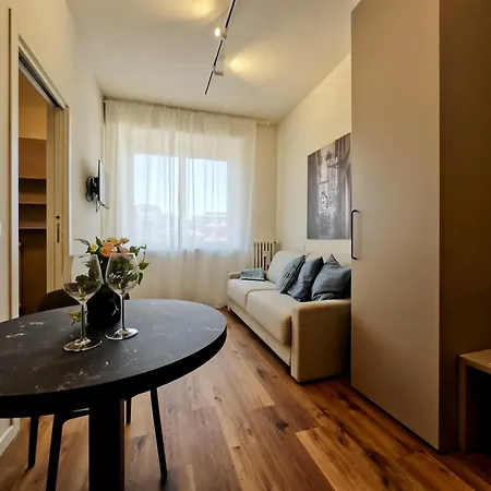 - Modern Near The Station! Apartamento