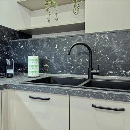 - Modern Near The Station! Apartamento *