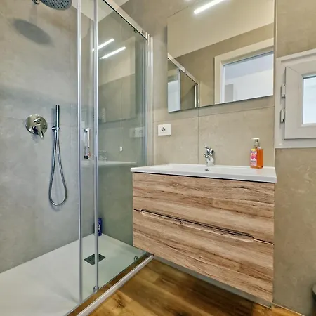 Apartamento - Modern Near The Station! *