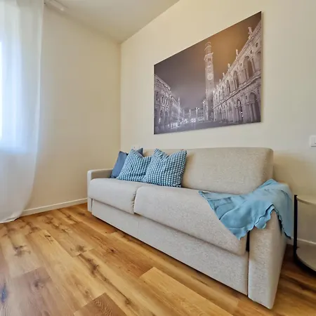 - Modern Near The Station! Vicenza